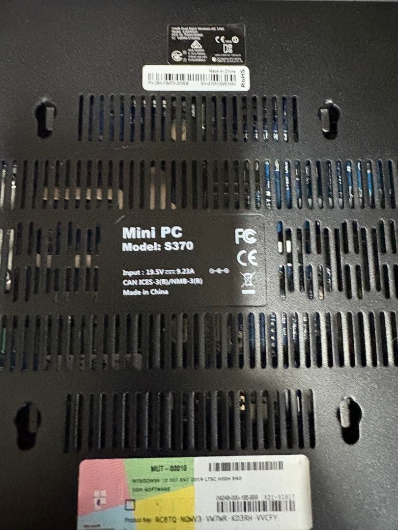 【珍品】ミニPC サイネージ用HDMI4ポート出力