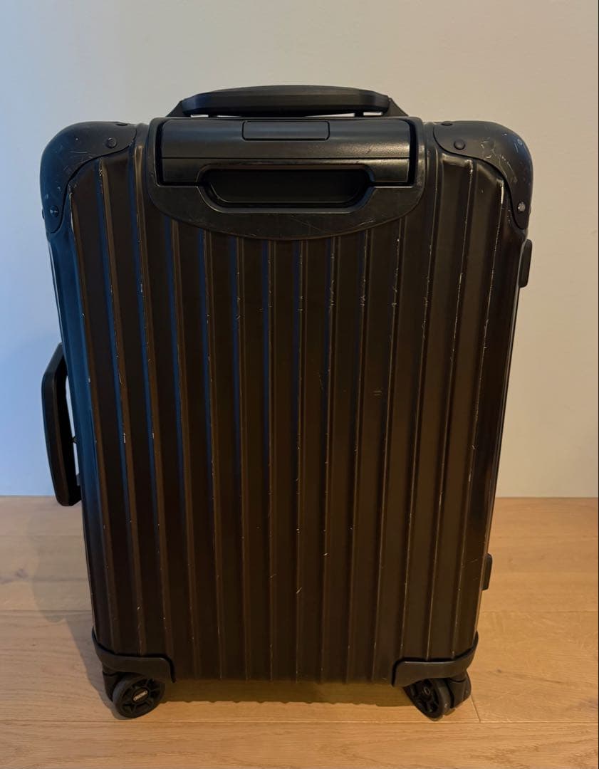 RIMOWA TOPAS CABIN 32L キャリーケース　4輪