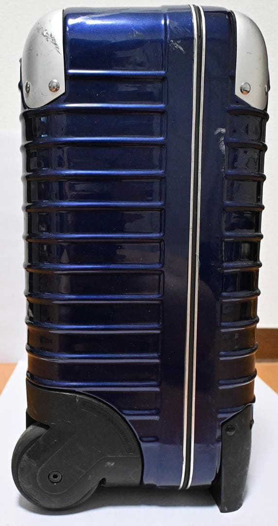 【値下げ】リモワ RIMOWA LIMBO 24L 880.40.21.2