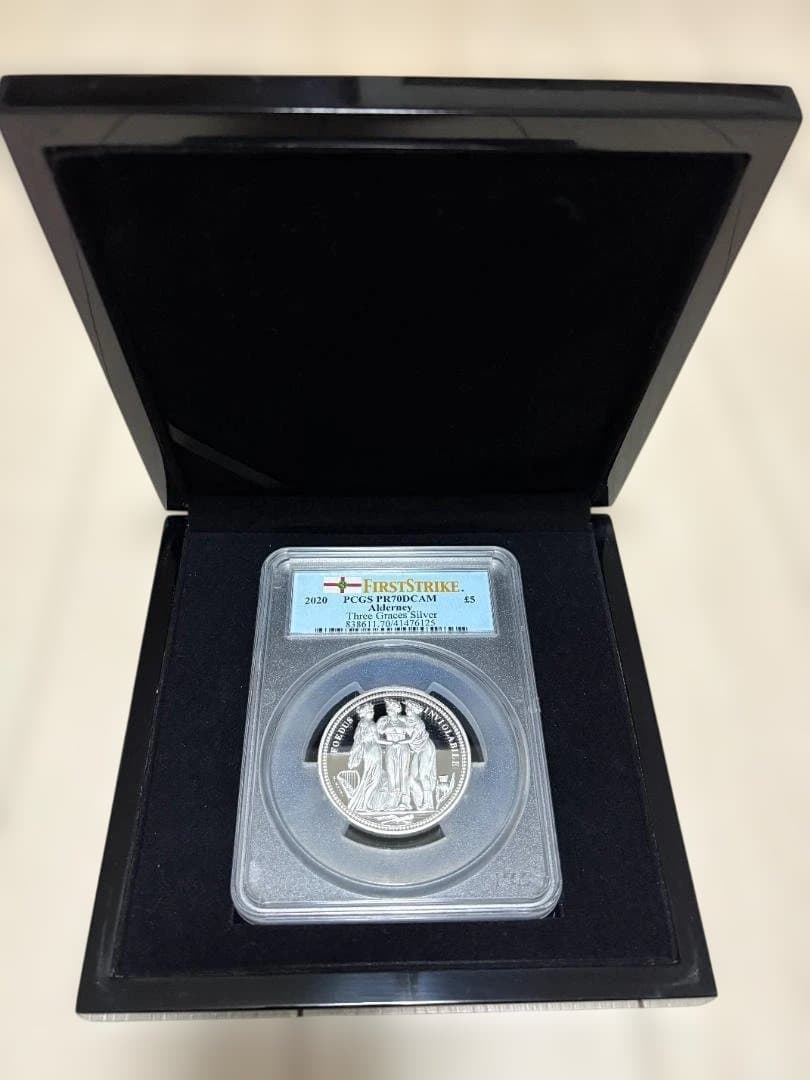 【最高鑑定】オルダニー島発行 2020年 5ポンド銀貨 スリーグレーセス