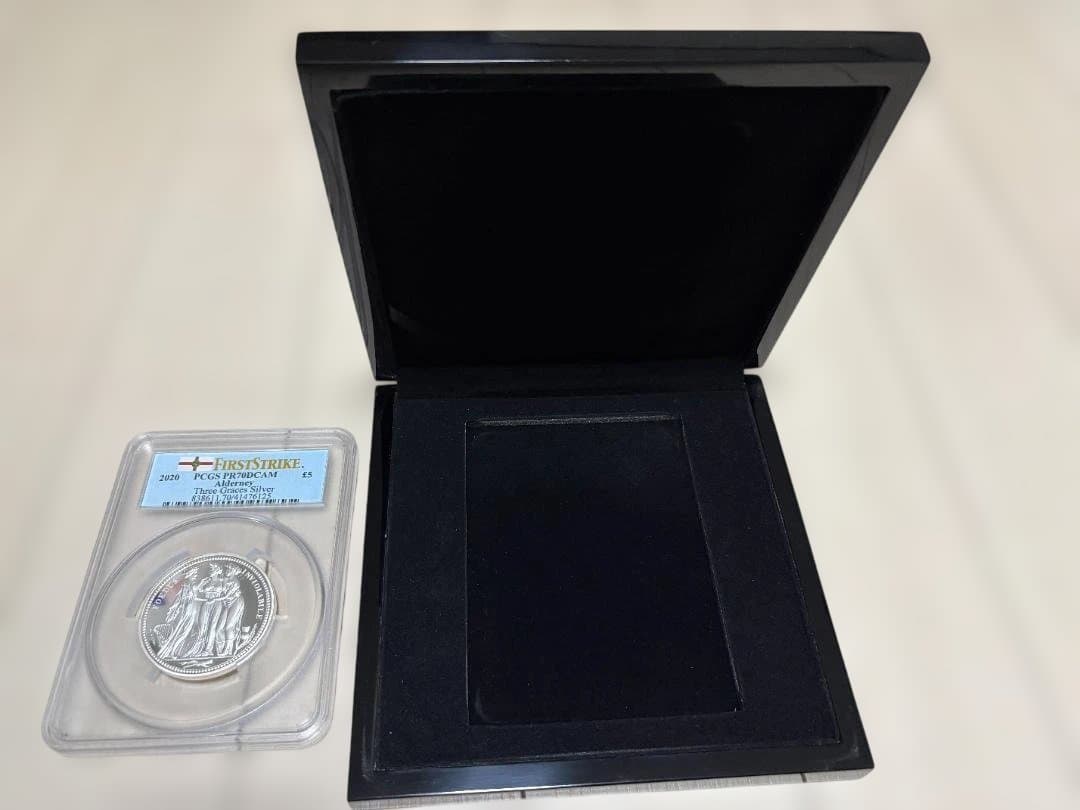 【最高鑑定】オルダニー島発行 2020年 5ポンド銀貨 スリーグレーセス