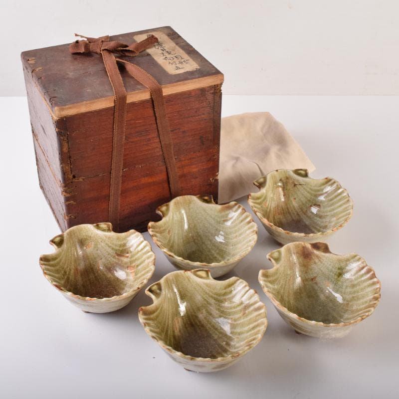 和食器　尾張　御深井焼焼　貝形向付　五客　時代箱付　M　R8097
