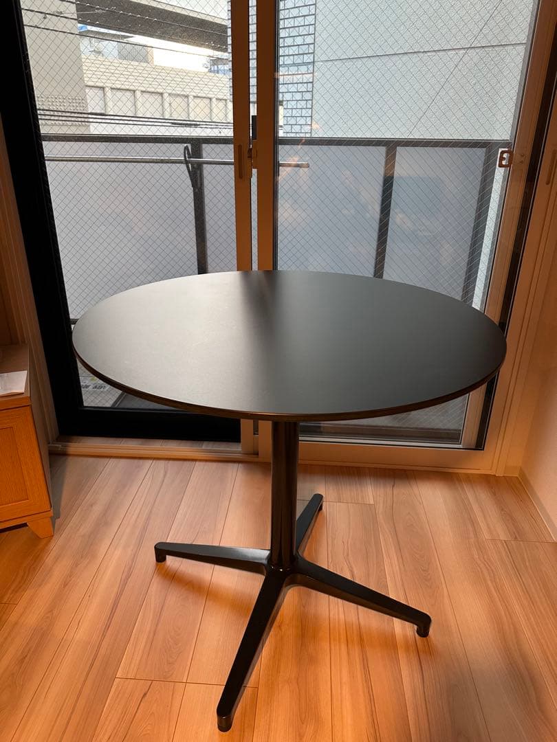 【ビストロテーブル】屋内外対応／美品／Vitra