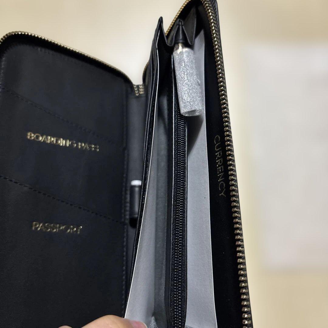 コールハーン　長財布　パスポートケース