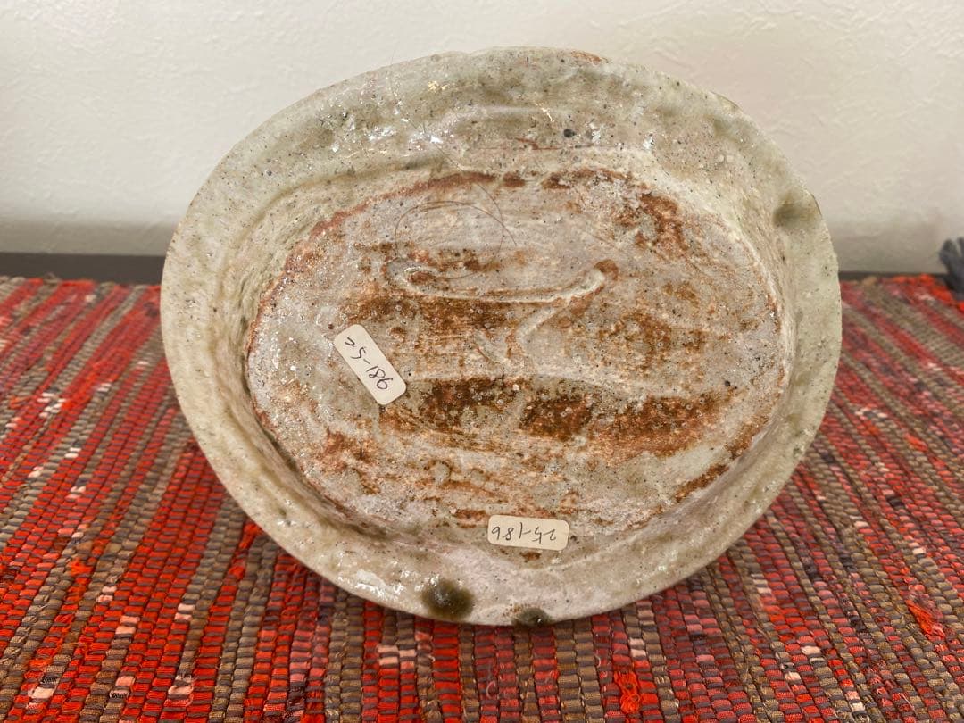 東直人　作　灰釉香炉　第32回伝統工芸陶芸部会展(平成16年度)