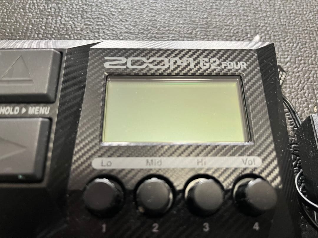 ZOOM G2 FOUR ギターマルチエフェクター
