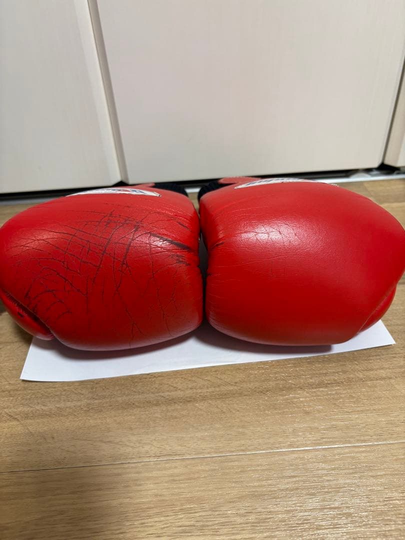 最終価格！Winning ボクシンググローブ 8 oz 赤