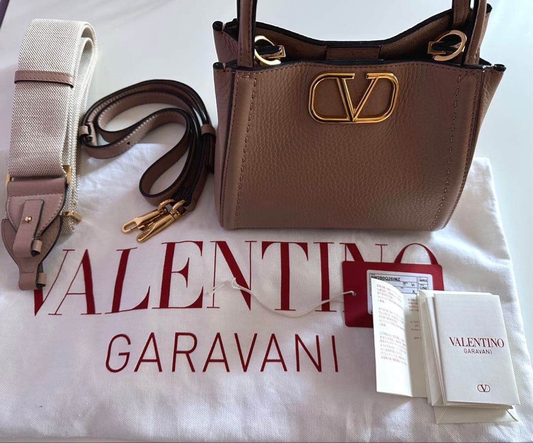 【美品】VALENTINO ヴァレンティノ 2WAYバッグ　ベビーピンク