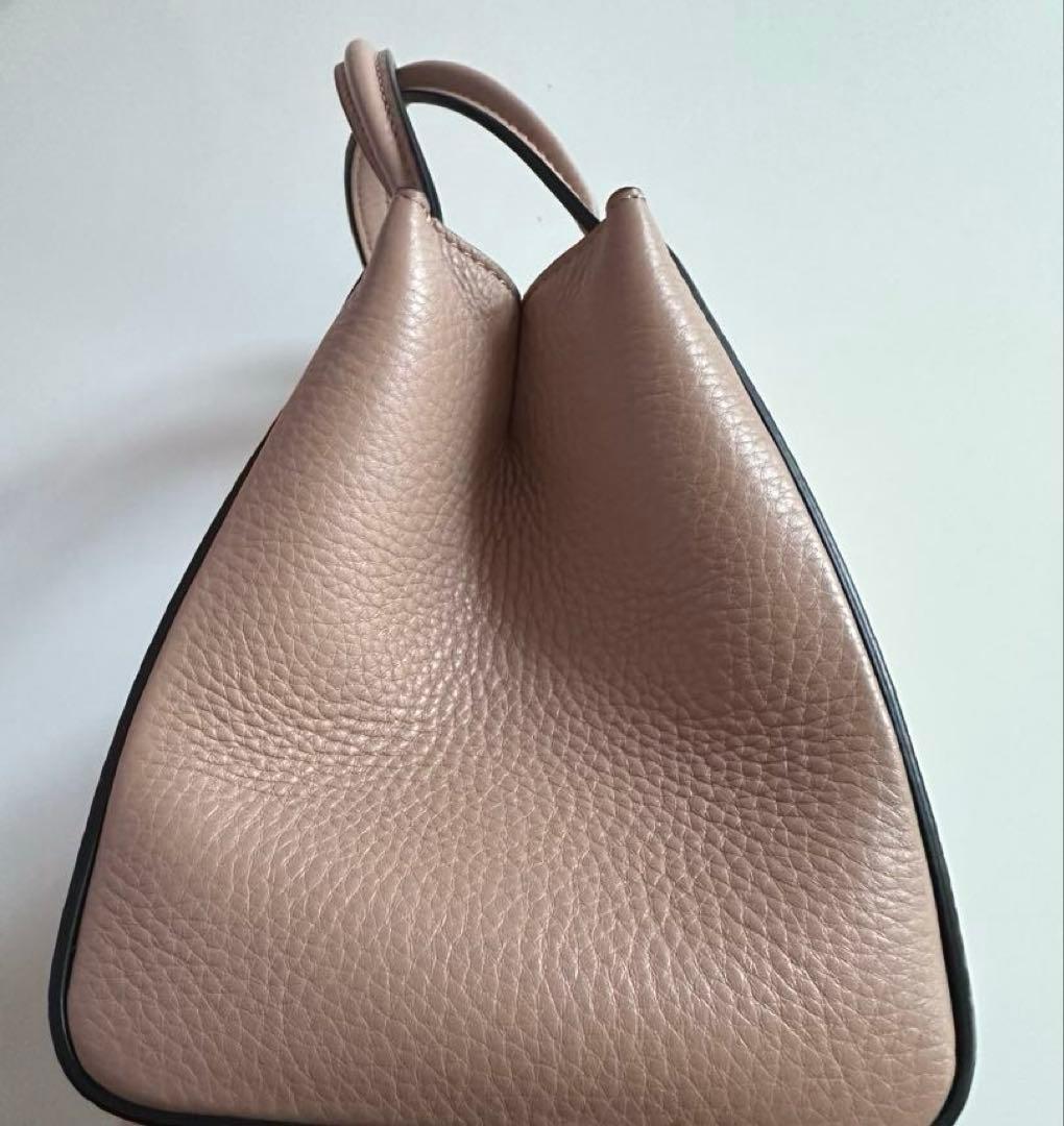 【美品】VALENTINO ヴァレンティノ 2WAYバッグ　ベビーピンク