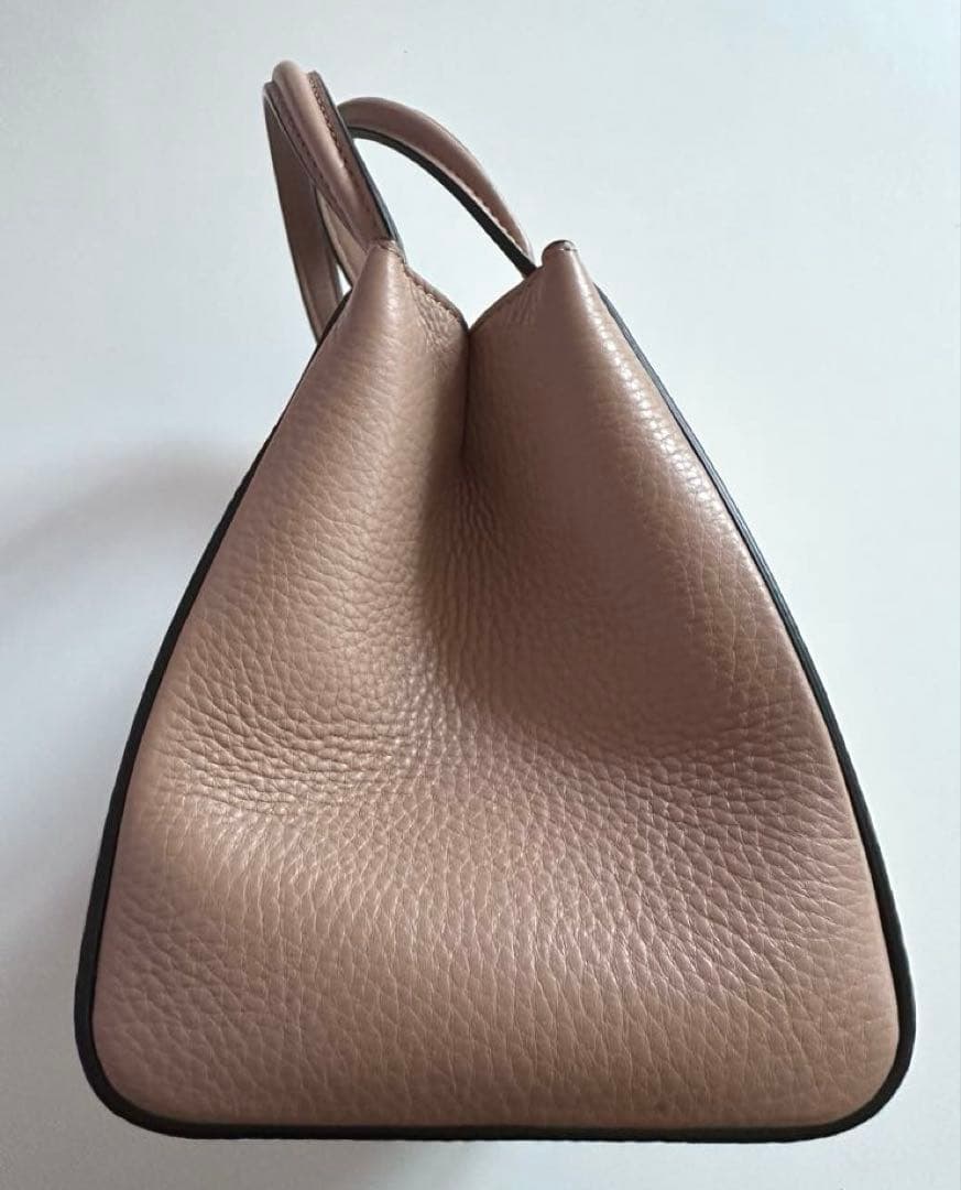 【美品】VALENTINO ヴァレンティノ 2WAYバッグ　ベビーピンク