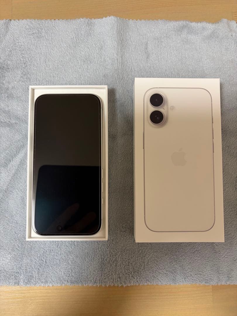 iPhone 16 128GB ホワイト 本体 「美品」「バッテリー100% 」