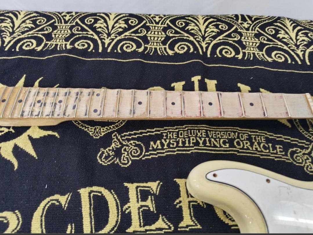 り*さ様 日本製 スキャロップ加工ネック ボディ アッセンブリ ストラトキャスタ