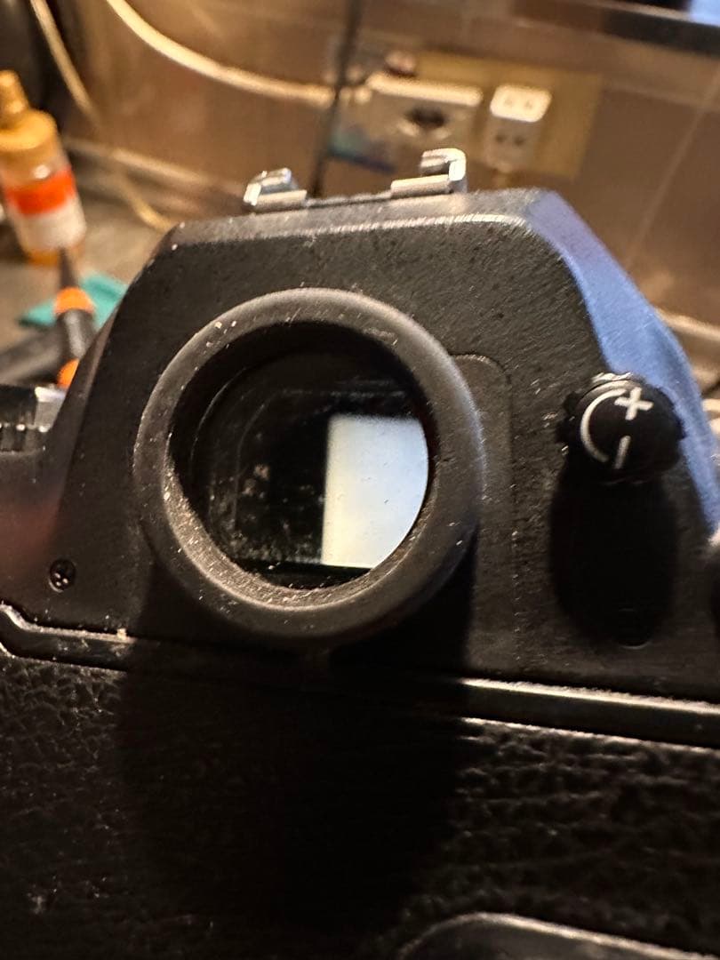 Nikon F100 ボディ ベタつきなし 接眼部汚れあり