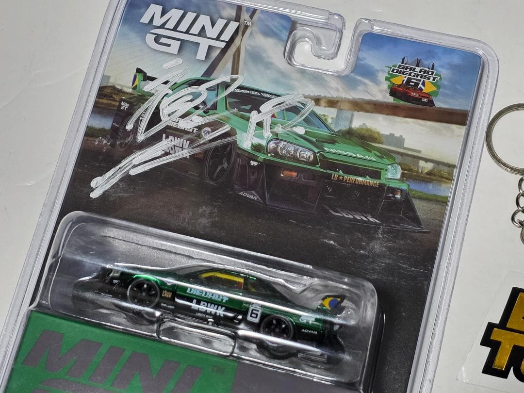 MINIGT LBWK ER34ブラジル限定イベントサイン付き