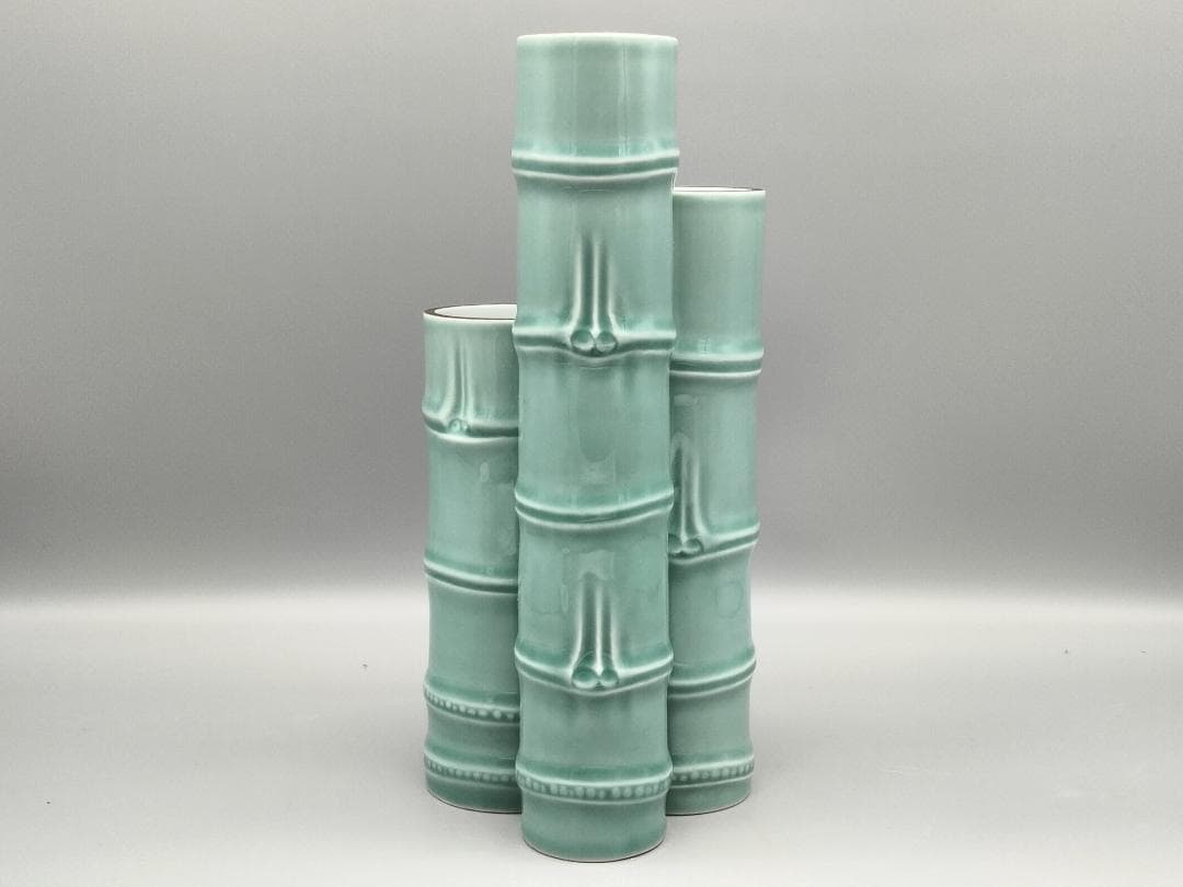 深川製磁 「百年庵」銘　青磁　竹形花立て