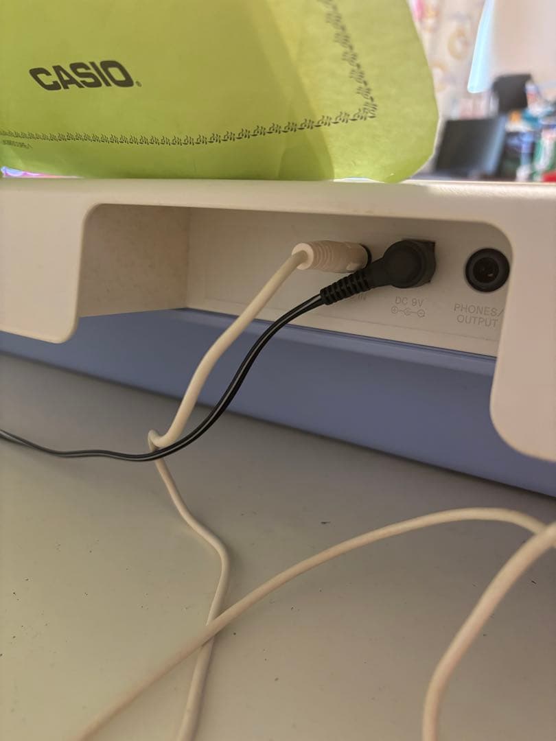 CASIO光ナビゲーションキーボード LK38 100曲 鍵盤が光る電子ピアノ