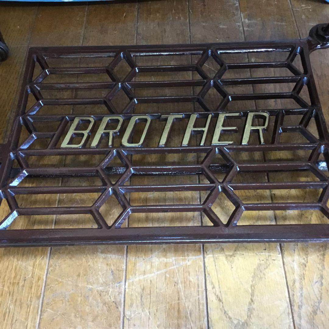 ※アンティーク※BROTHER 足踏みミシン脚のテーブル　アイアン　厚い板