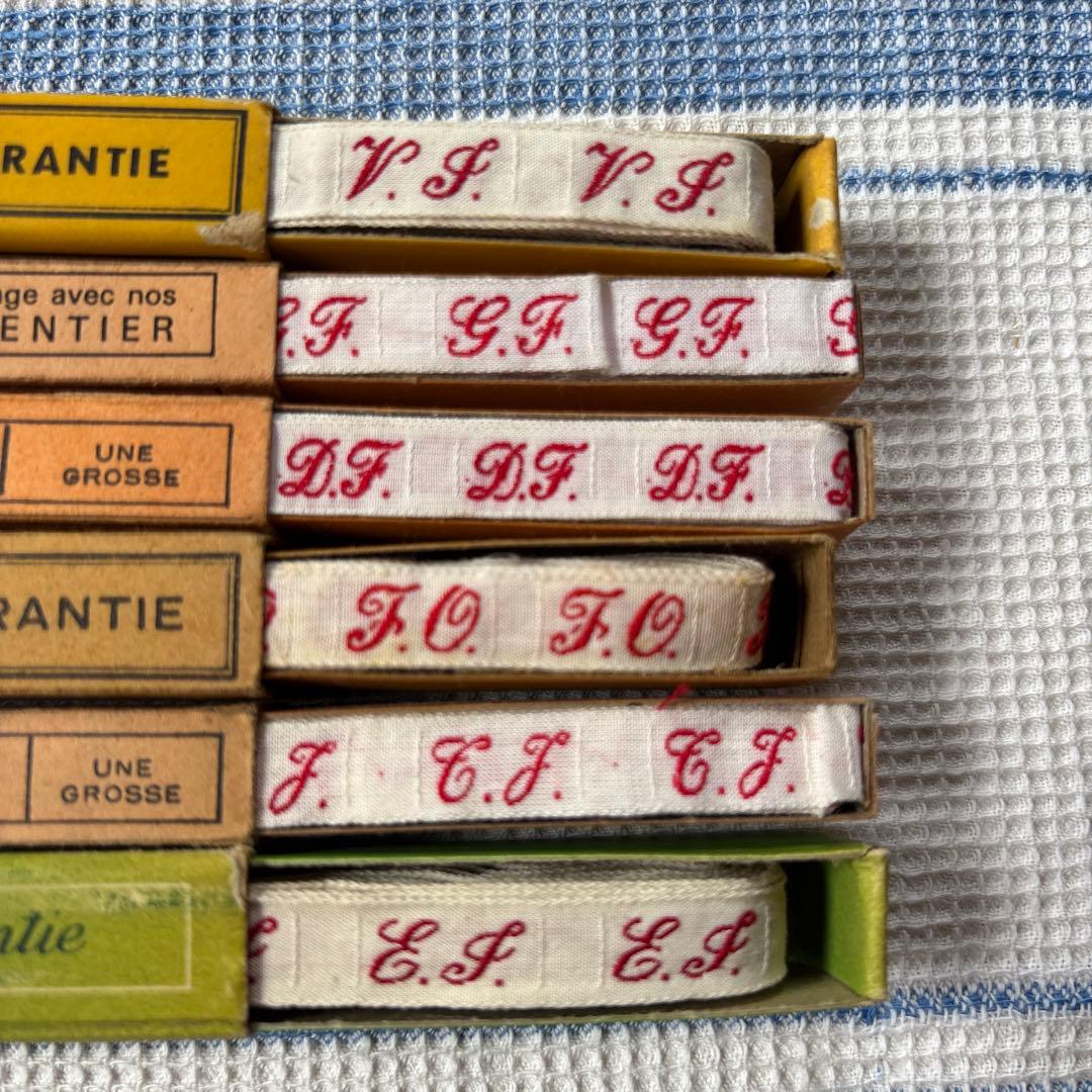 イニシャルリボン6箱セットEフランス製