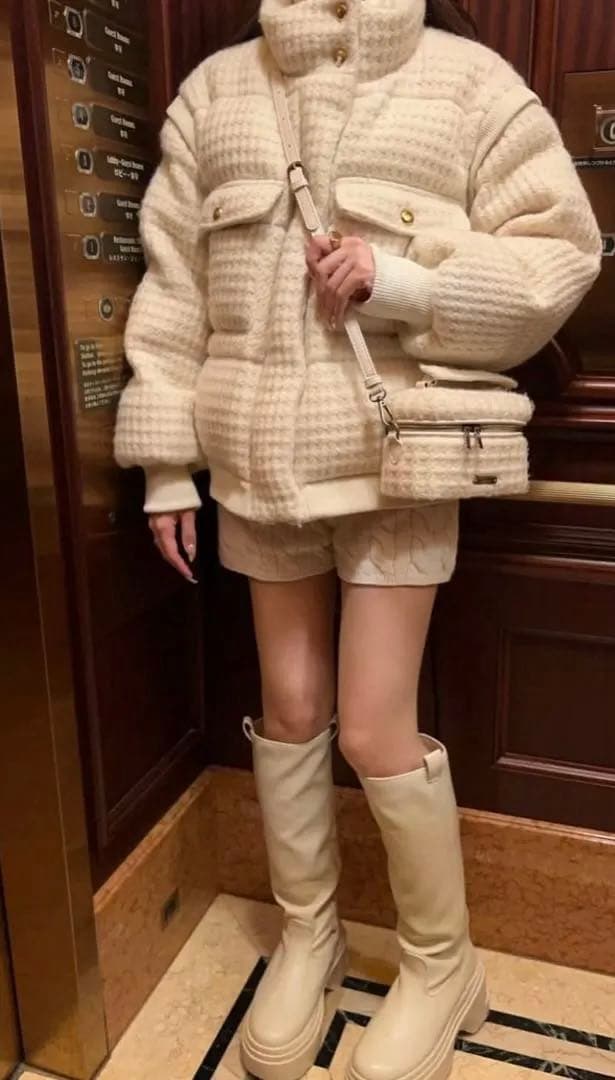 THETOE Hohe Vanity Bag バニティバッグ　アイボリー