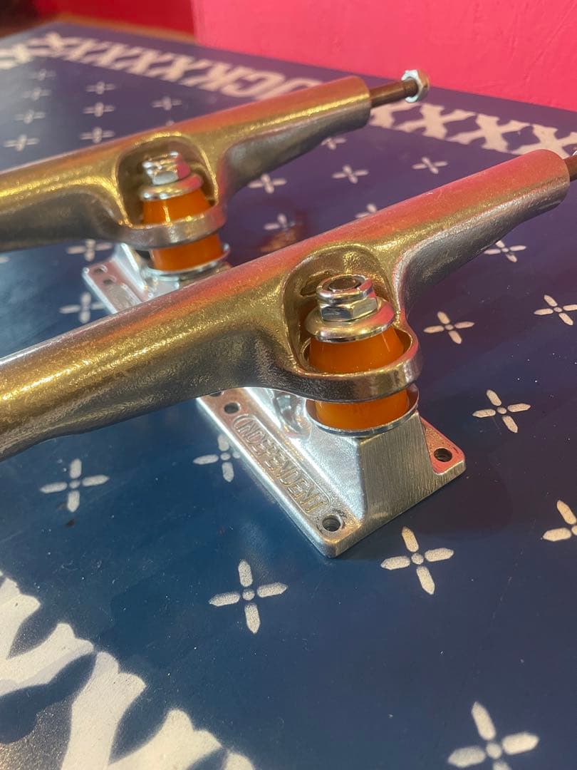 215 Polished スケートボードインディペンデントトラック