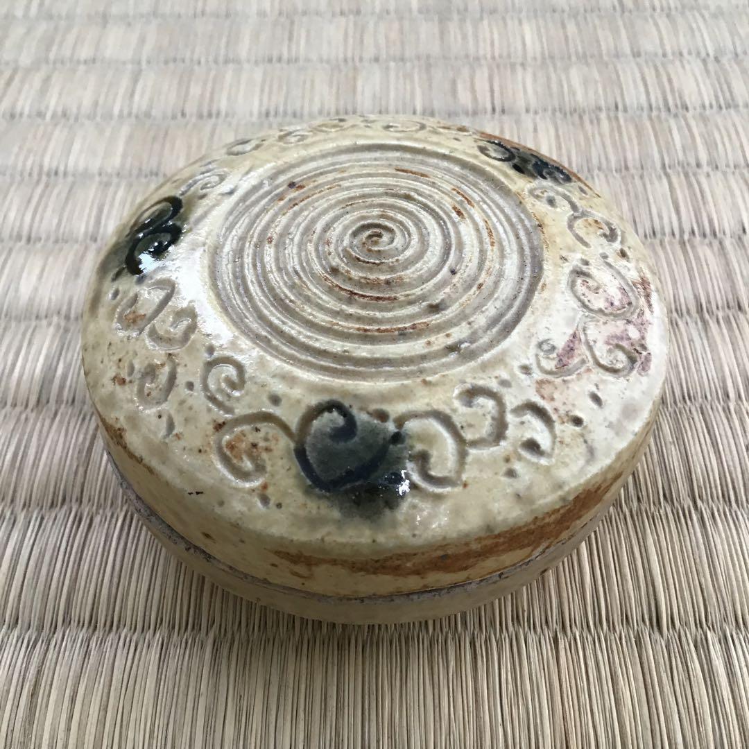 茶道具　香合　黄瀬戸干支巳香合　洞窯十五世　水野家康作　共箱　S77KGA