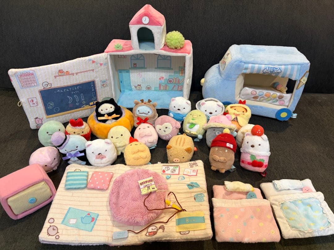 値下げ　すみっこぐらし　学校、アイスクリームカー他ぬいぐるみセット