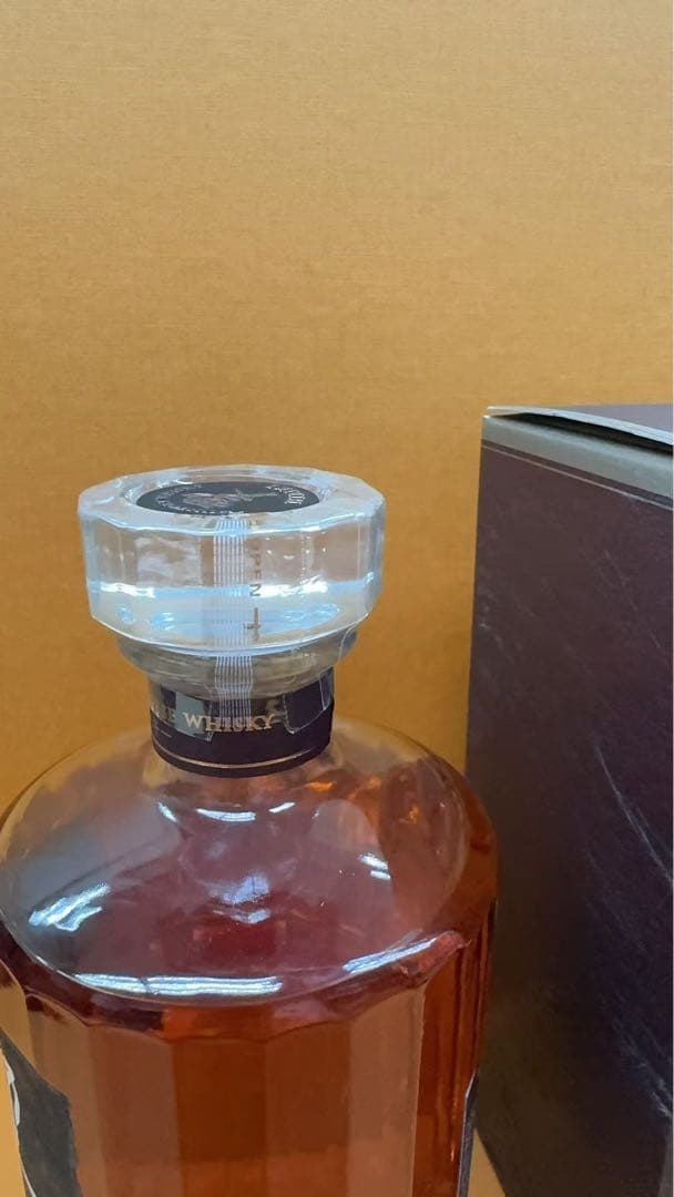 サントリー ウイスキー 響 21年 700ml 43度 箱あり　古酒 未開栓