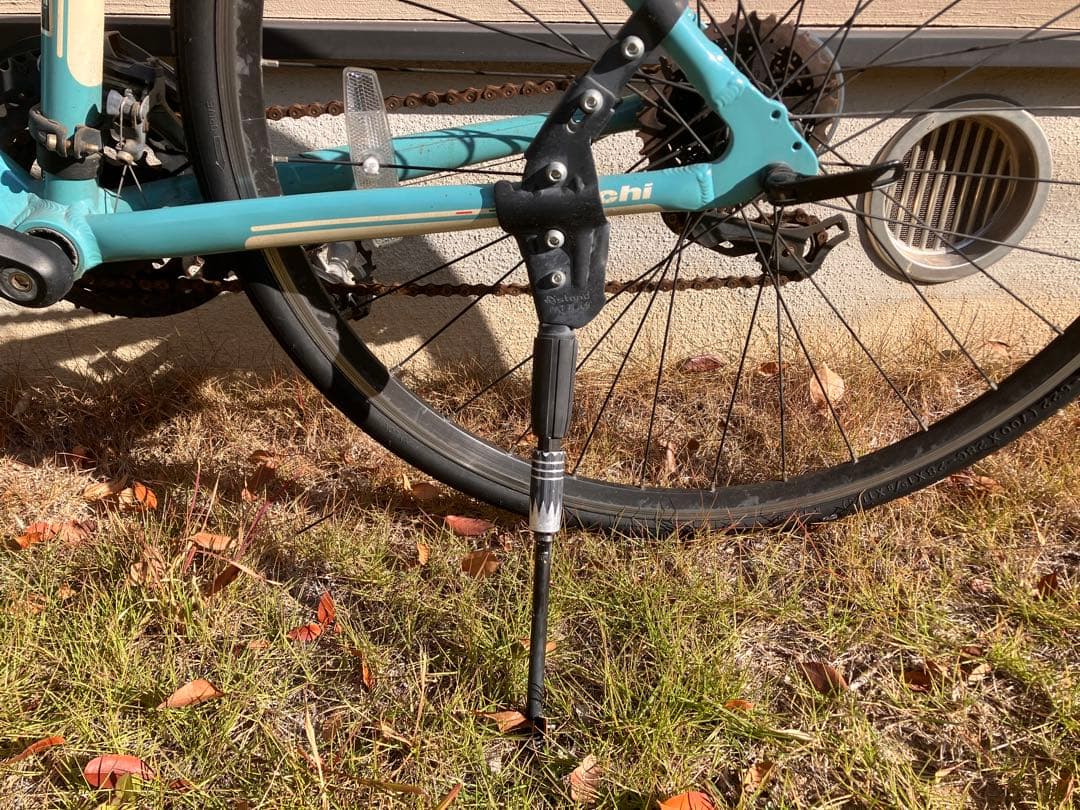 Bianchi クロスバイク 前照灯付き　ローマ4