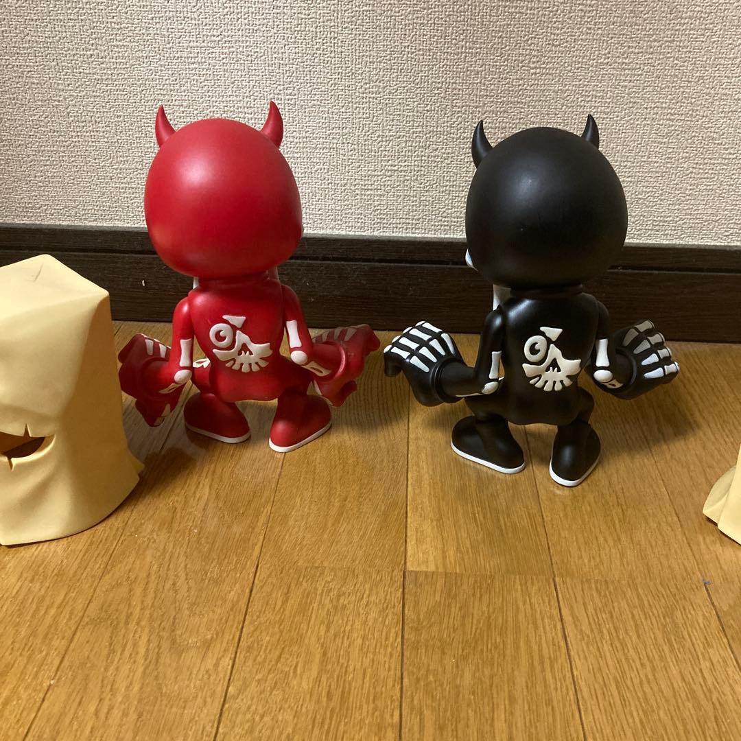 BALZACフィギュア赤黒セット