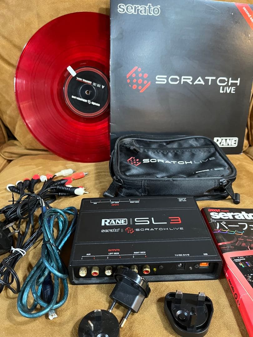 RANE Serato Scratch Live SL3 DJインターフェース