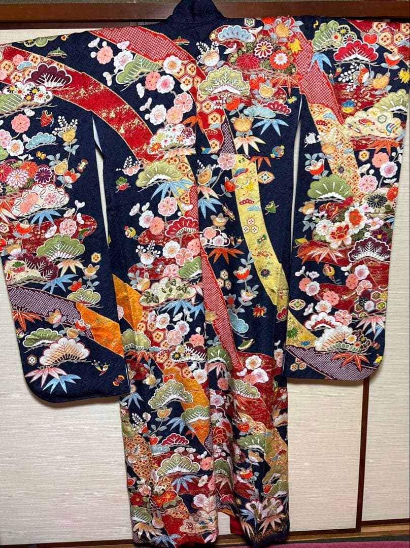 黝色 吉祥 古典柄 振袖 身丈160