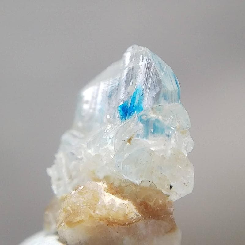 469 ユークレース ちょっとクラスター 結晶 原石 母岩付き