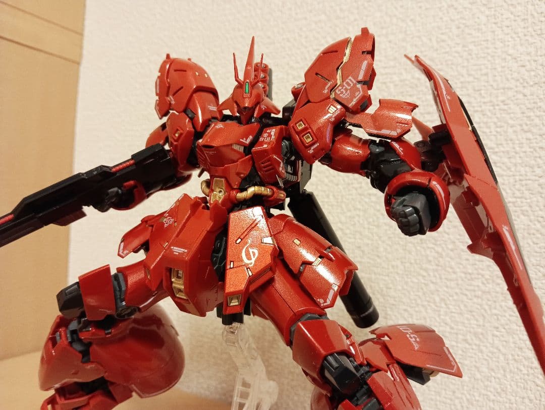 き*ー様 RGνガンダム　サザビー　スペシャルコーティング風塗装品　紅白セット