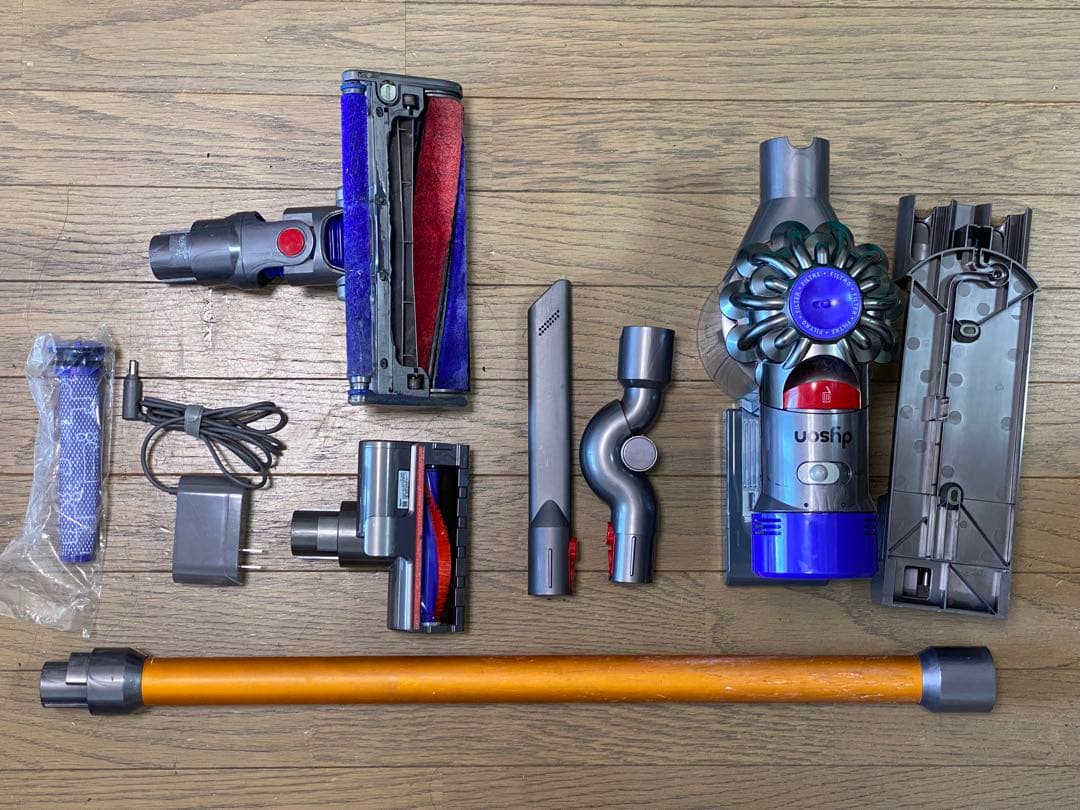 Dyson V8 Fluffy ダイソン ワイヤレススティッククリーナー