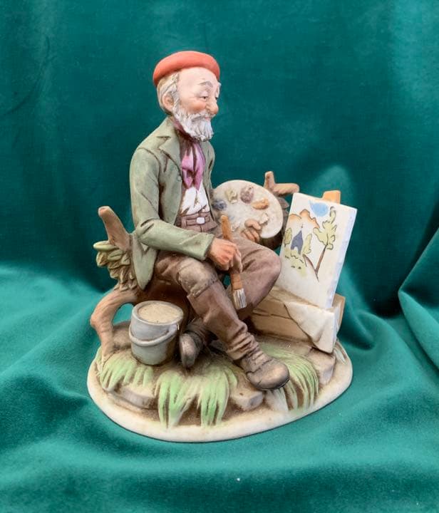 磁器製の老絵描き像 トルソー