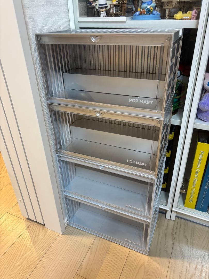 POP MART 100% ライト付き ディスプレイ コンテナ クリア4個セット