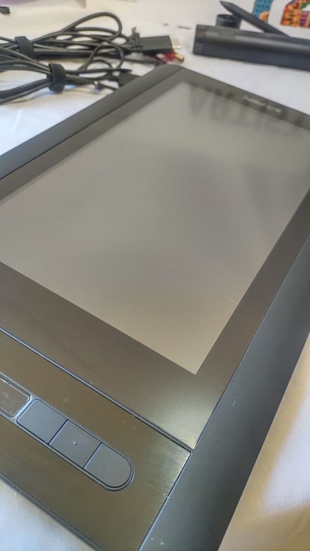 Huion Artist 12 デジタルペンタブレット