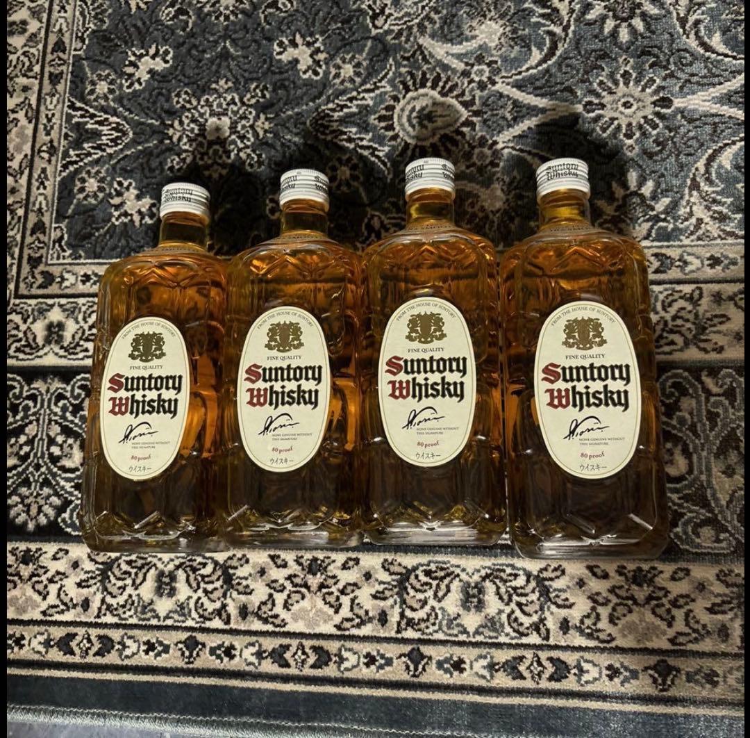 送料無料　サントリー ウイスキー 白角 700ml 4本セット　終売品　限定品