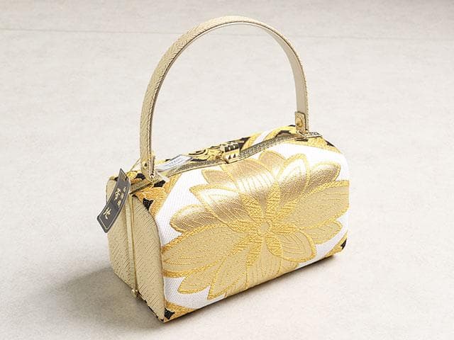 【新品】草履バッグセット フリーサイズ 古典柄 帯地 黒&ゴールド　01895