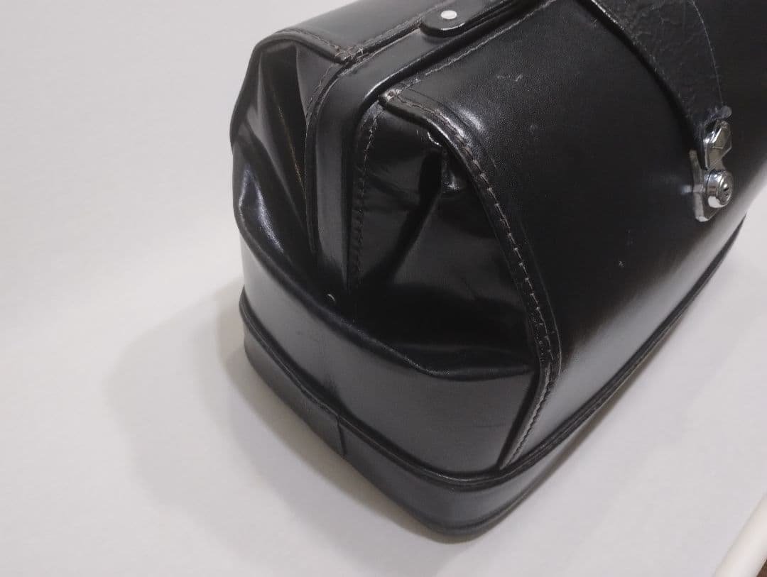 ドクターバッグ　ダレスバッグ　年代もののアンティークバッグ（再掲）