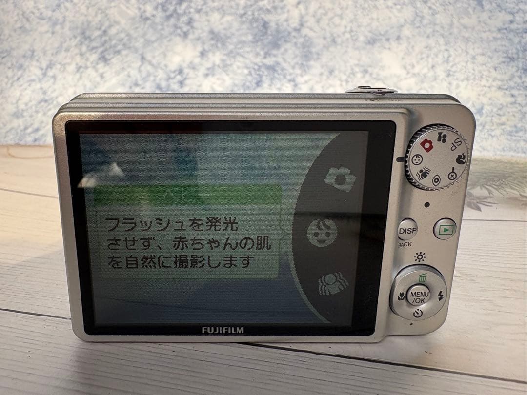 FUJIFILM FINEPIX J150W コンパクトデジタルカメラ(レ43)