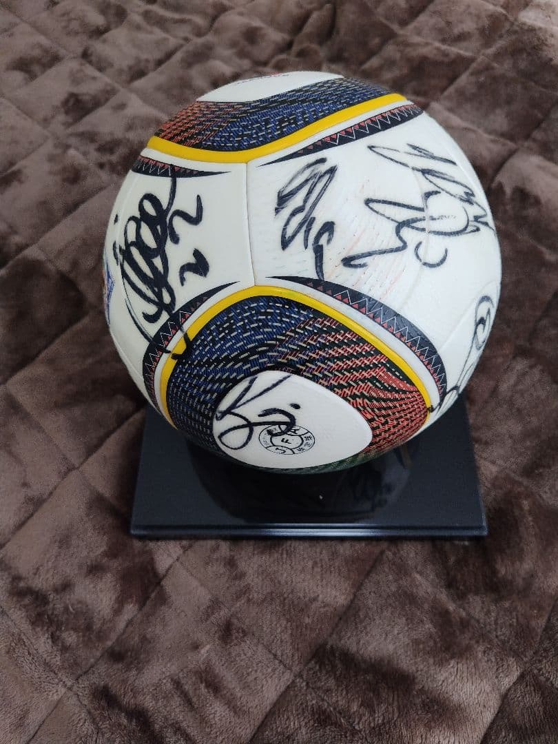 2010年京都サンガFC選手サイン入りサッカーボール 専用スタンド付き