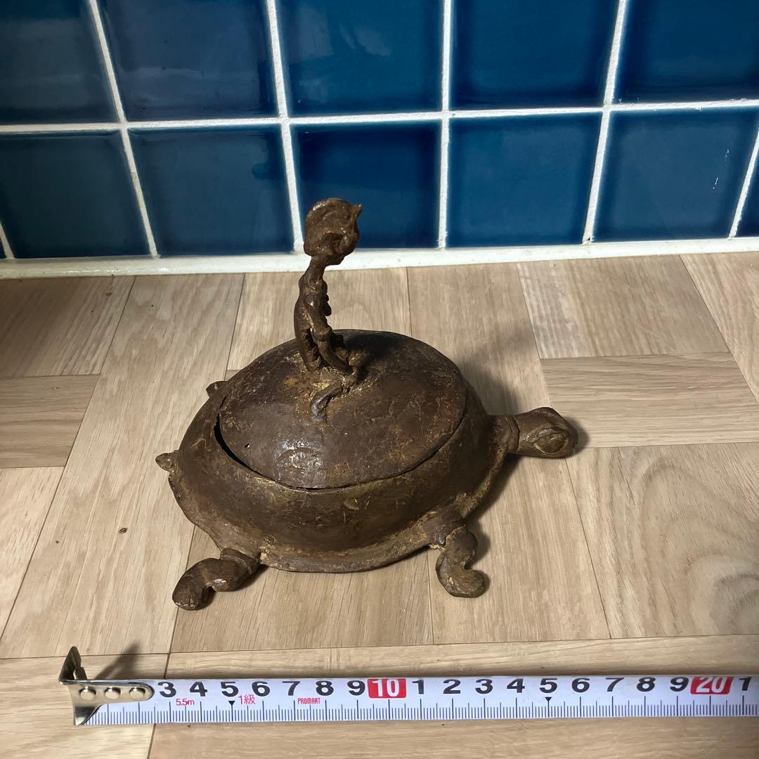 マリ　ドゴン族　金属製 亀のケース