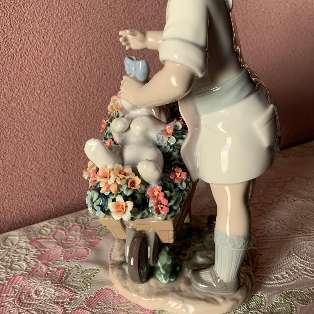 リヤドロ　9133  お散歩しようね