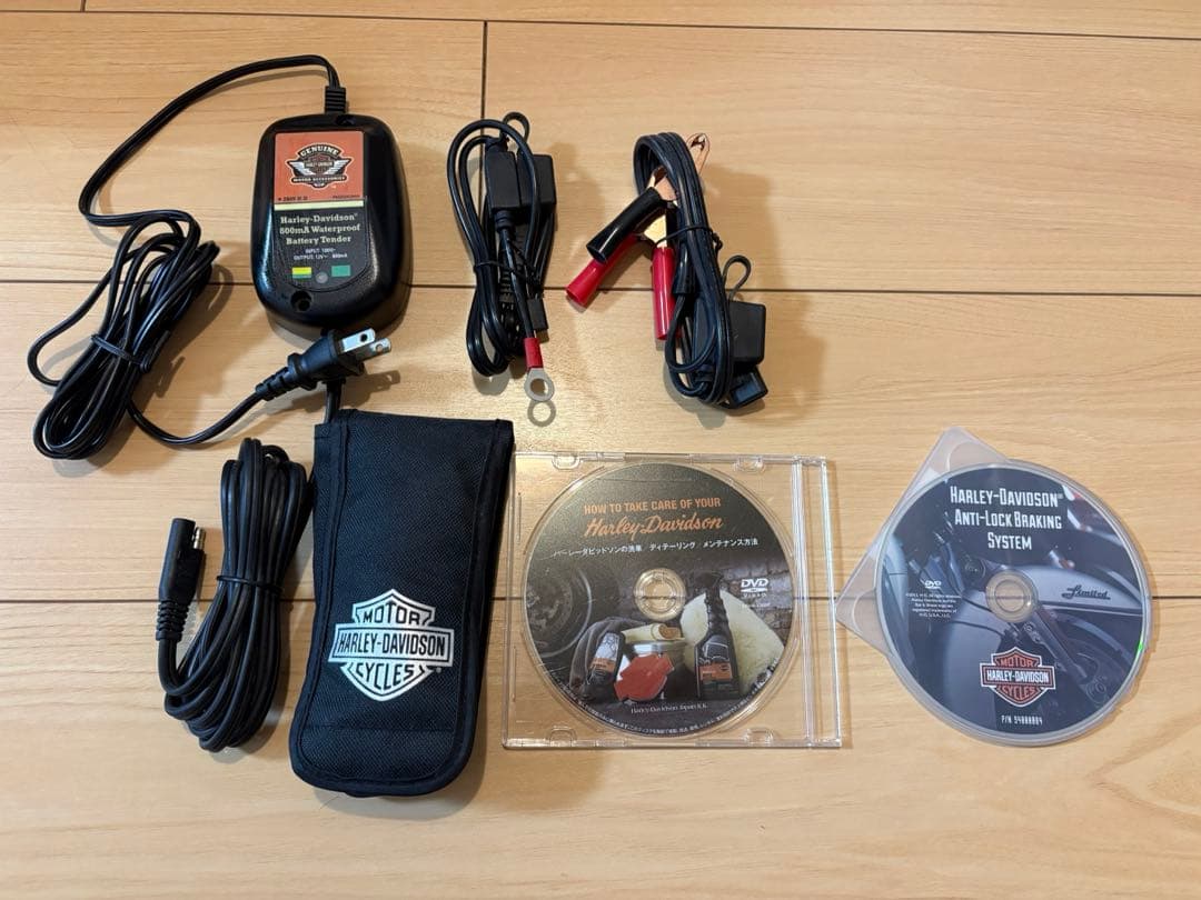 【新品】Harley-Davidson 純正バッテリーチャージャー　工具セット