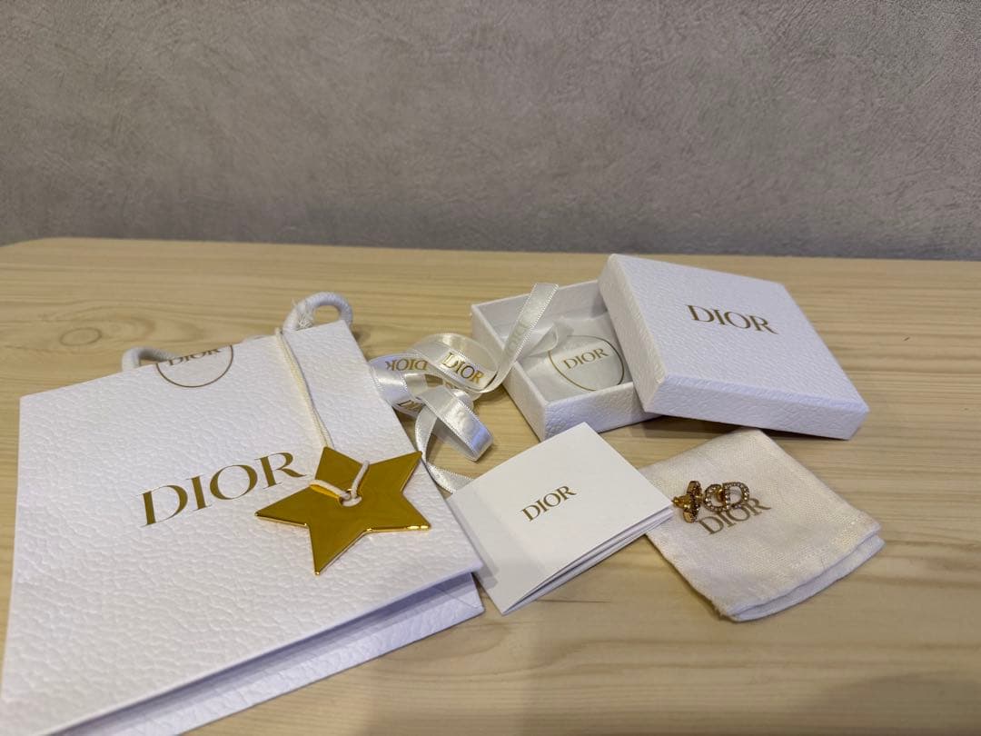 DIOR ピアス