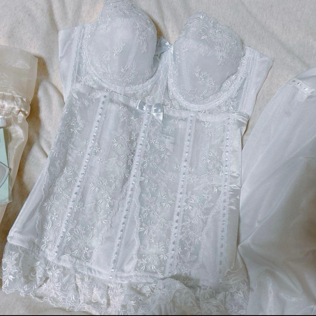 セモア　ブライダルインナー E70