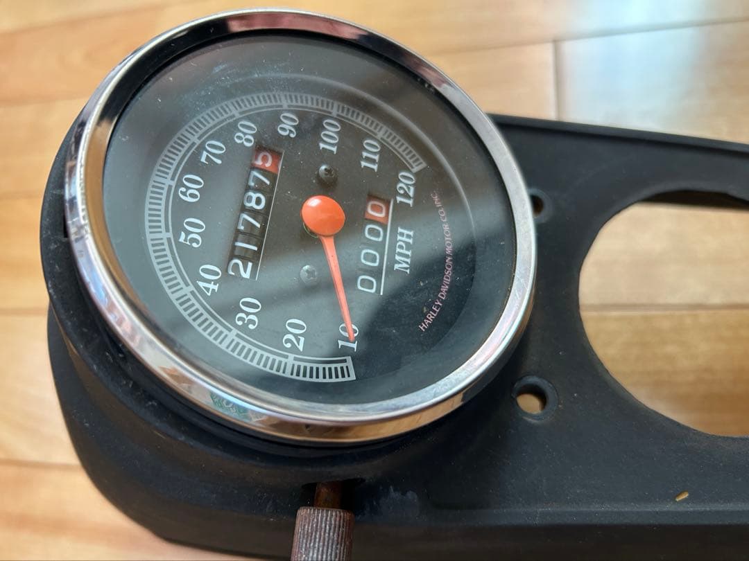 【最終値下】FXR 純正 スピードメーター ダッシュ コンソール ハーレー