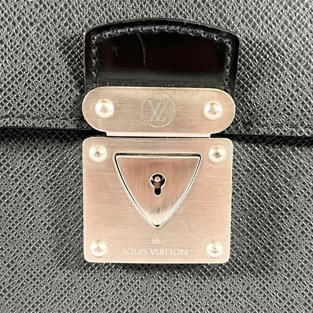 LOUIS VUITTON ルイヴィトン タイガ ビジネスバッグ グレー