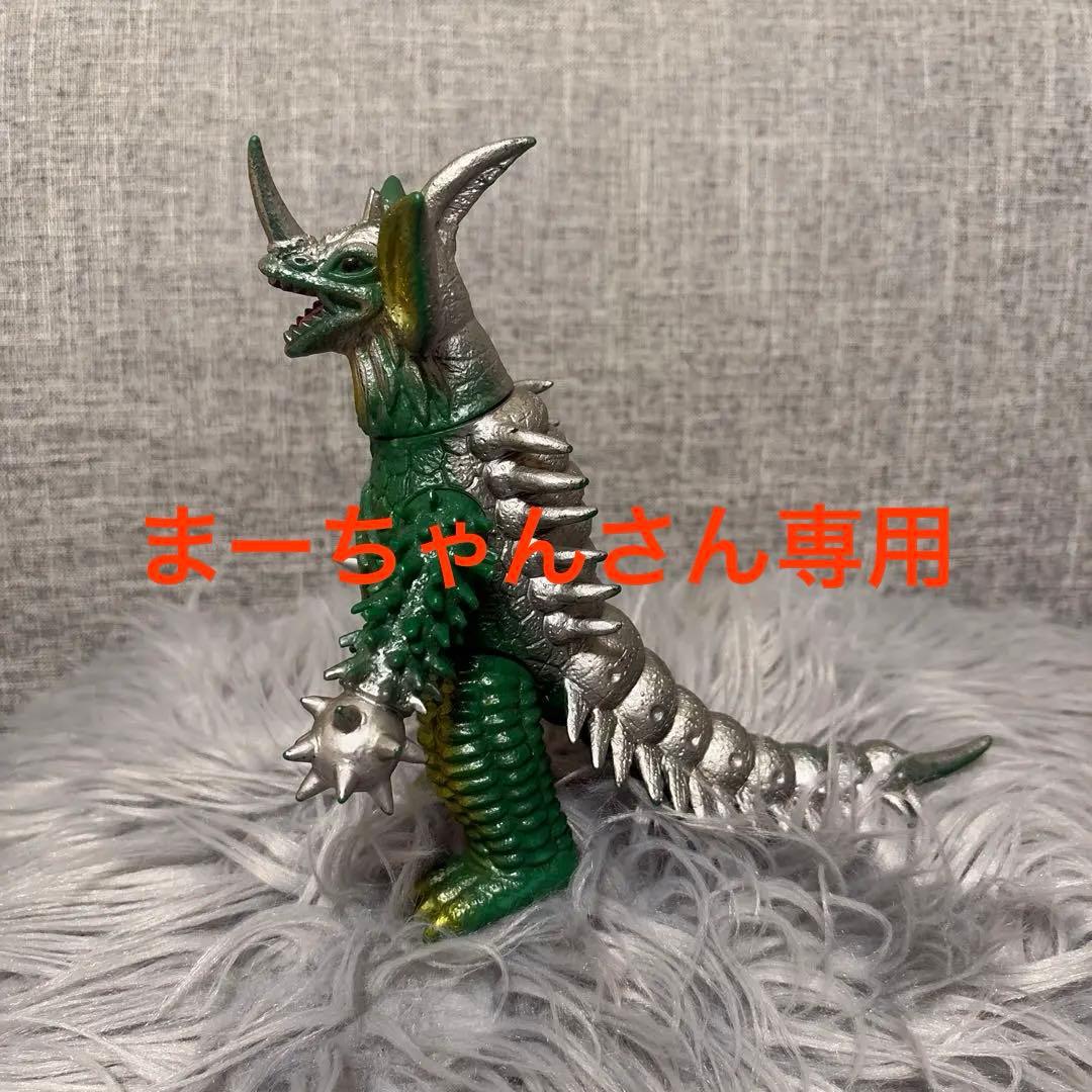 ウルトラマン タイラント キングザウルス ソフビ フィギュア